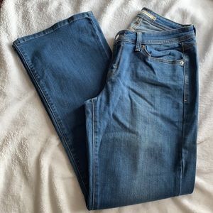 Levi Strauss 529 Curvy Bootcut 10 blue jeans